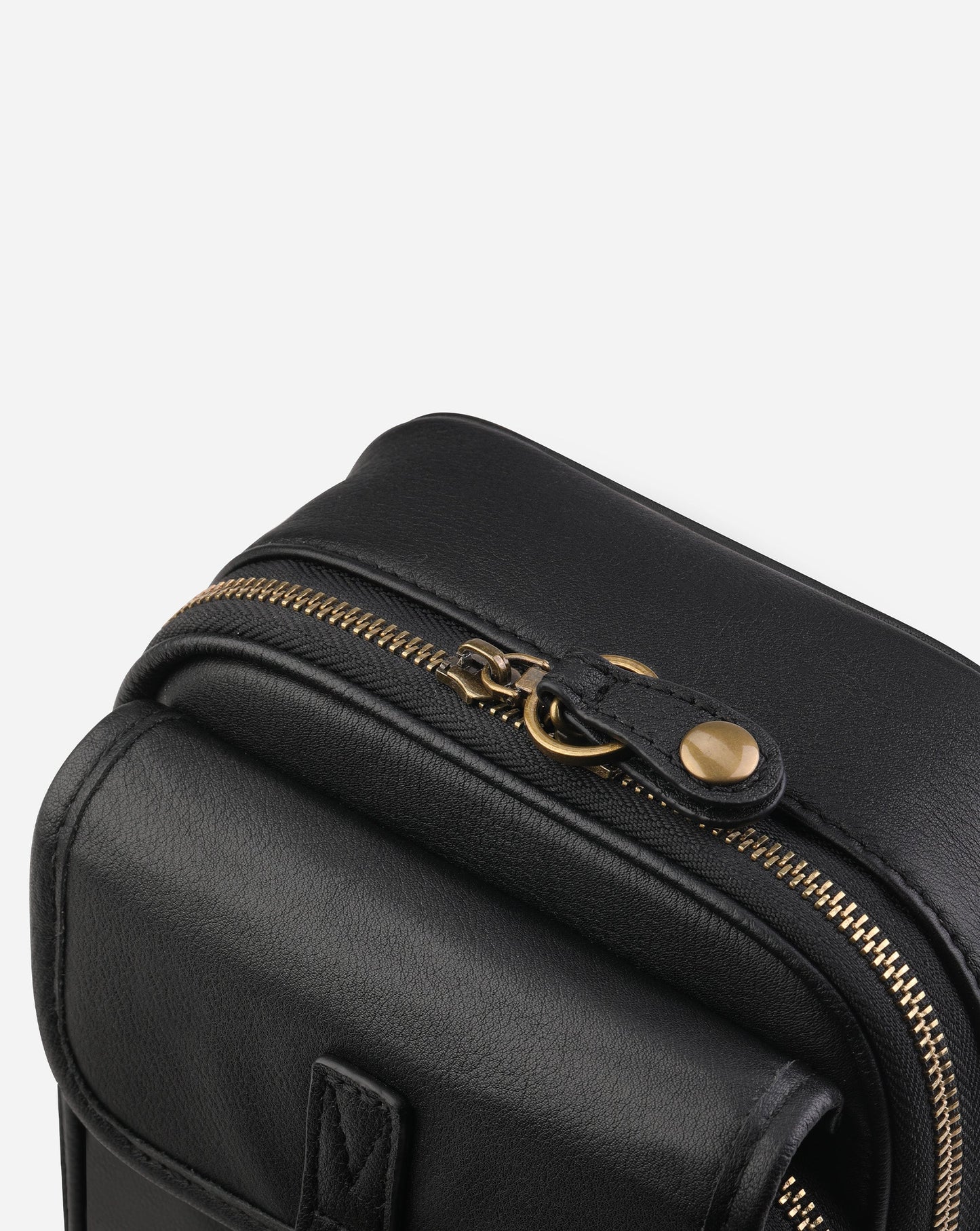 Mała torba typu crossbody Naya 2,0 l