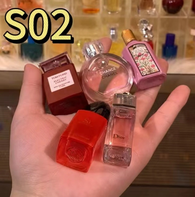 Zestaw mini perfum
