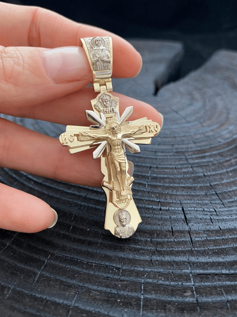 ✨Naszyjnik z zawieszką przedstawiającą Jezusa