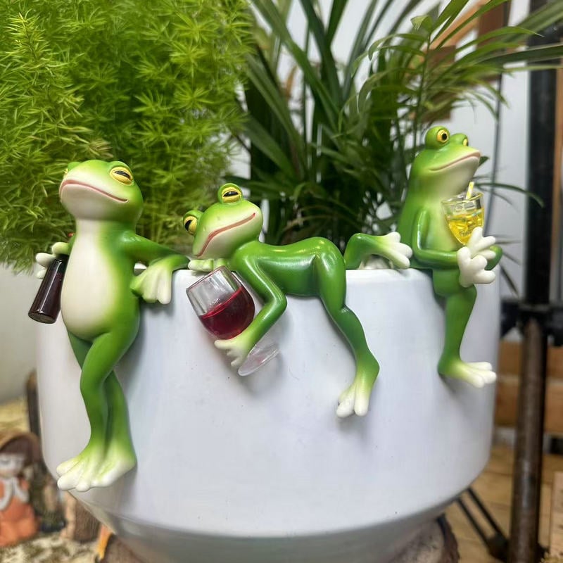 🔥 GORĄCA WYPRZEDAŻ 🐸🍷 Wisząca ozdoba do doniczki – Żaba